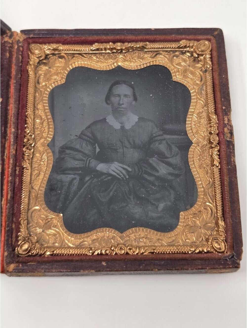 Victorian Daguerreotype Seated Woman Portrait Ornate Case 4 Inch Size